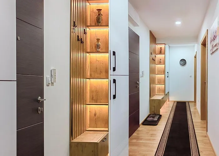 Silver Apartment